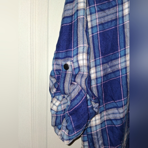 Wrangler Blue Plaid Button-Down Shirt - Picture 2 of 4